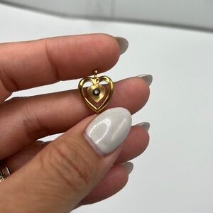 Gold and Diamond Heart Necklace with Elegant Design‎